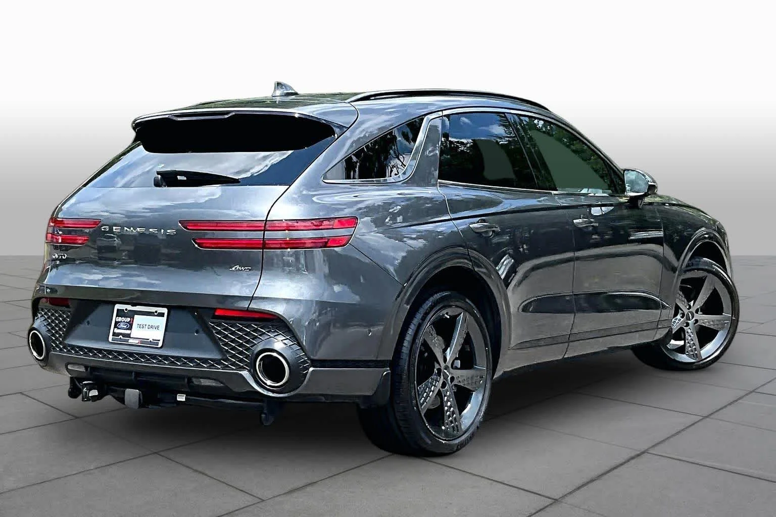 Used 2022 Himalayan Gray Genesis 2.5T image 13