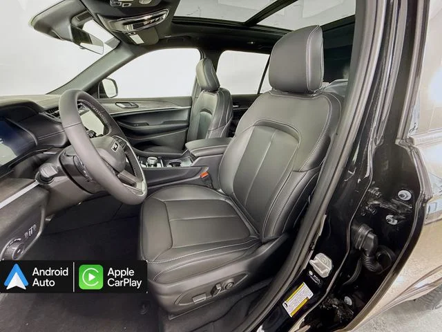 Used 2025 Black Jeep Limited image 21