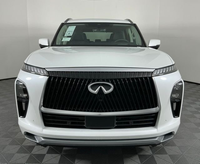 New 2026 RADIANT WHITE INFINITI Luxe 2WD image 2