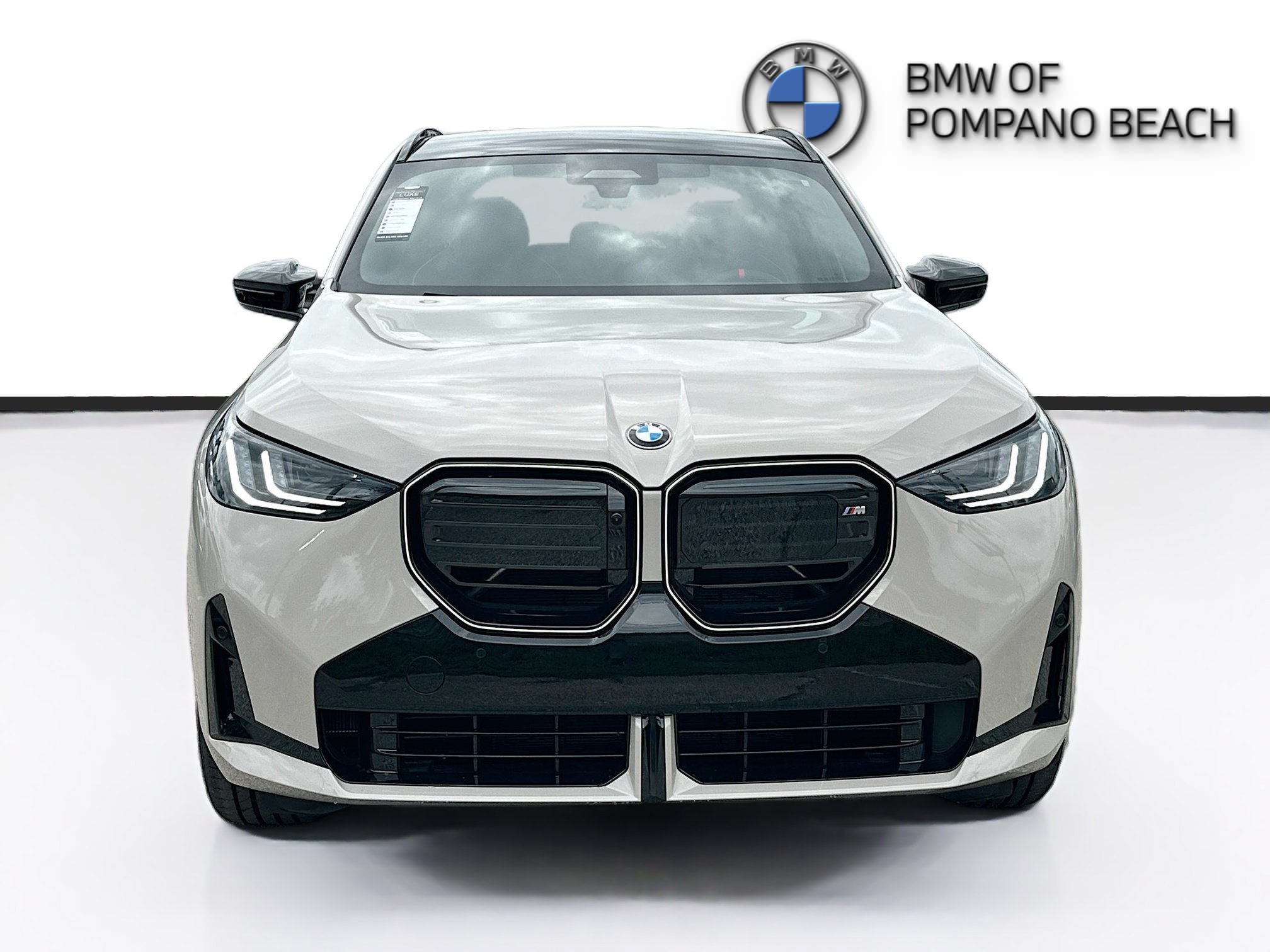 New 2026 Dune Grey Metallic BMW M50 xDrive image 2