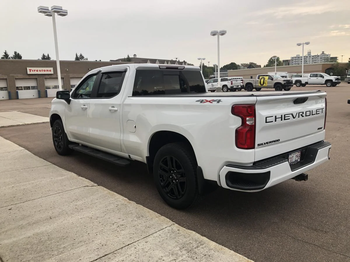 Used 2024 White Chevrolet 4WD Crew Cab 157" RST image 6