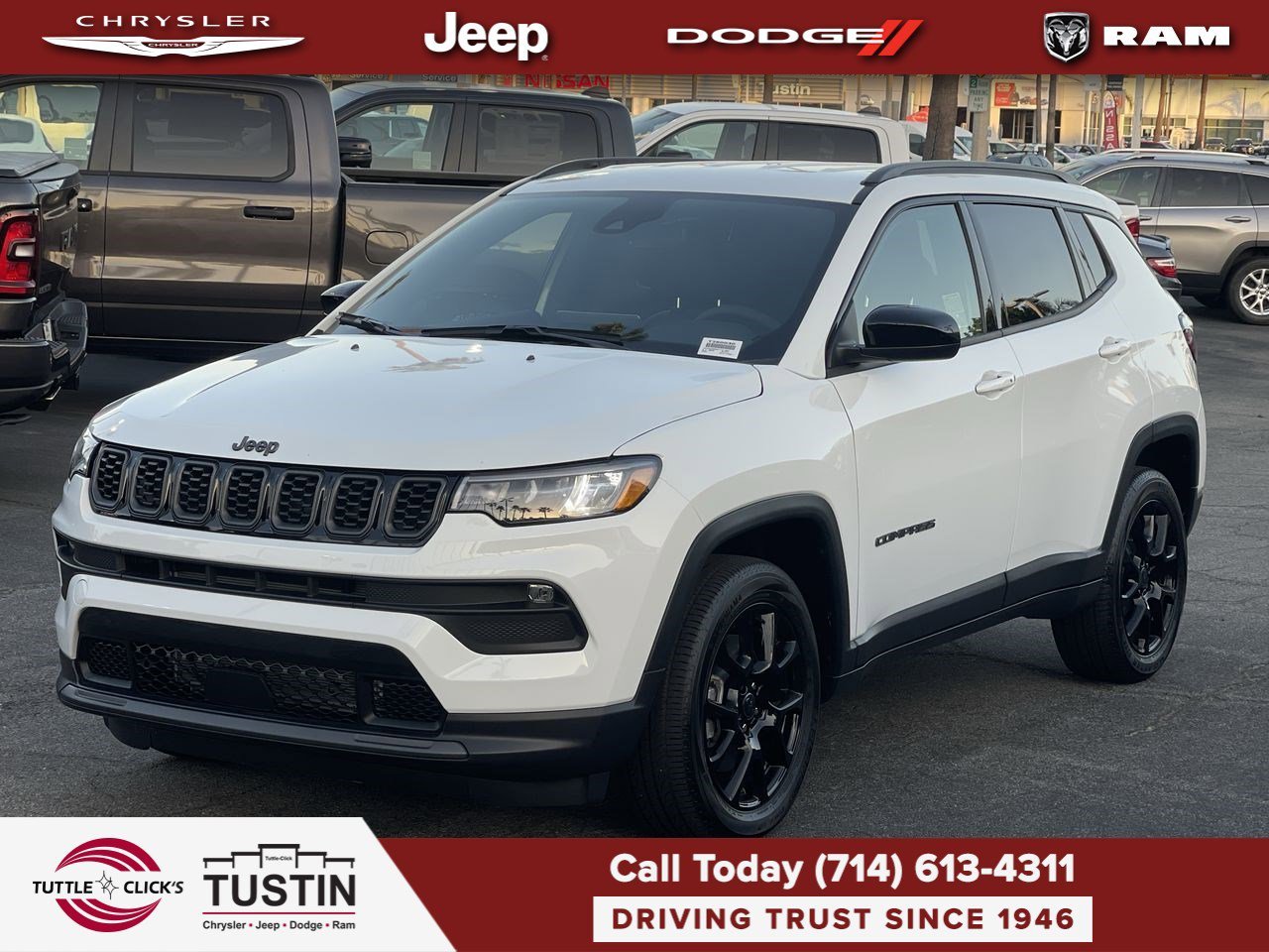 New 2026 Bright White Clearcoat Jeep Latitude image 3