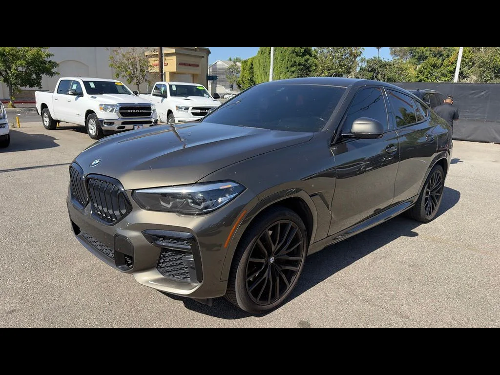 Used 2023 Manhattan Green Metallic BMW xDrive40i image 3