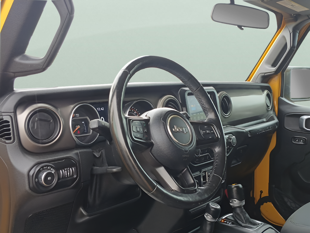 Used 2018 Yellow Jeep Unlimited Sport S image 17