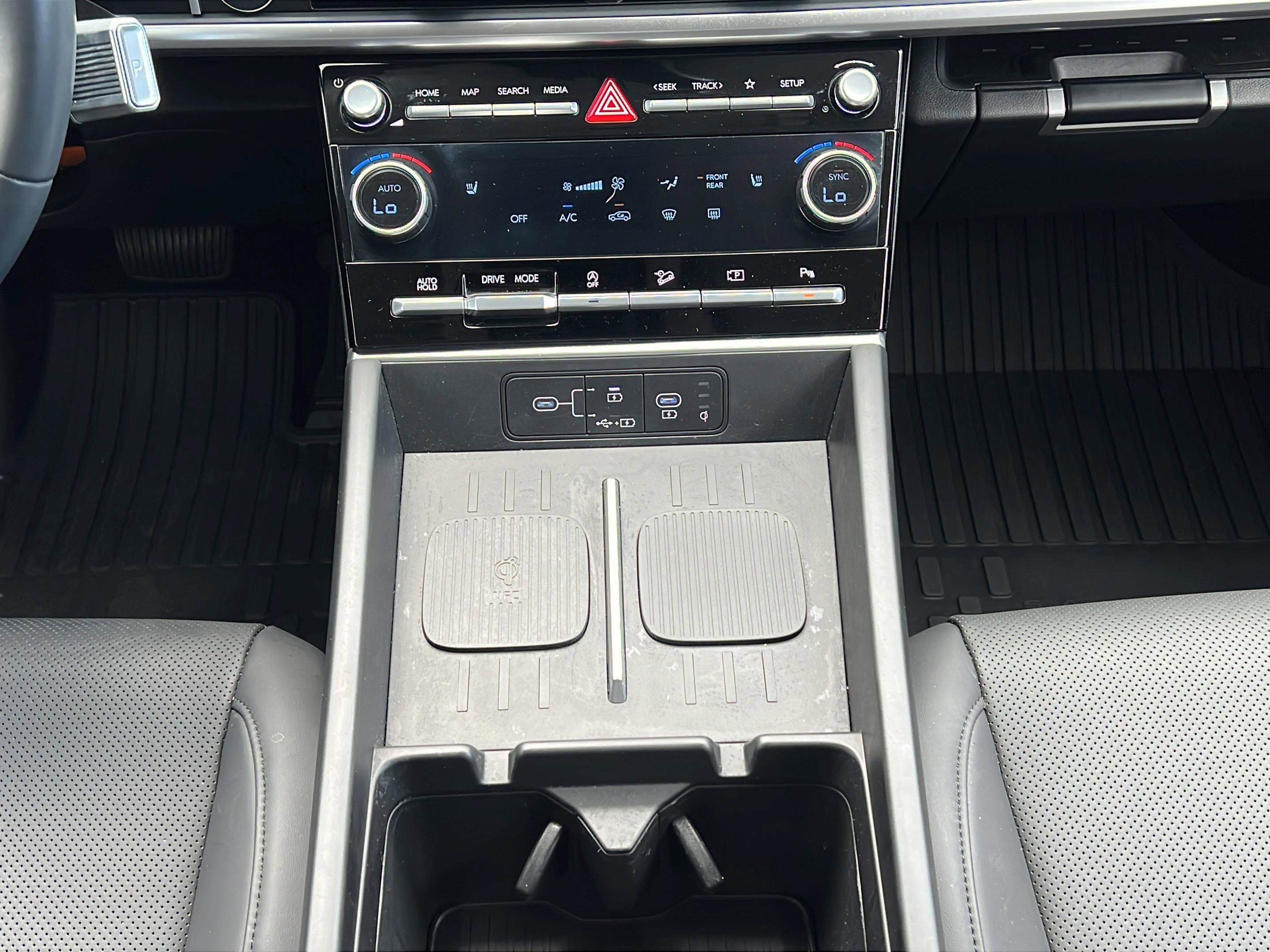 2025 Hyundai Santa Fe SEL - Photo 15