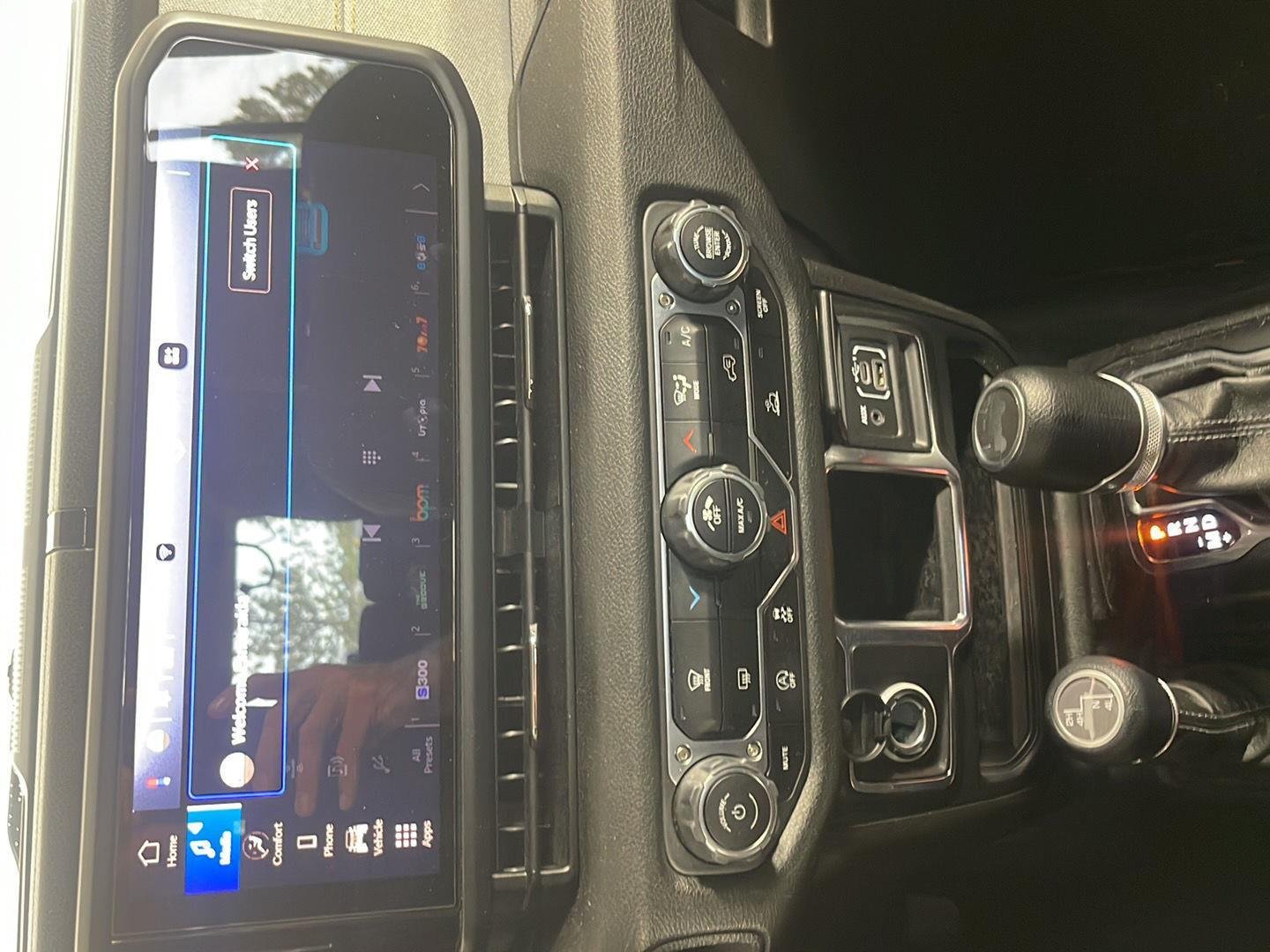 Used 2024 High Velocity Clearcoat Jeep Sport image 20