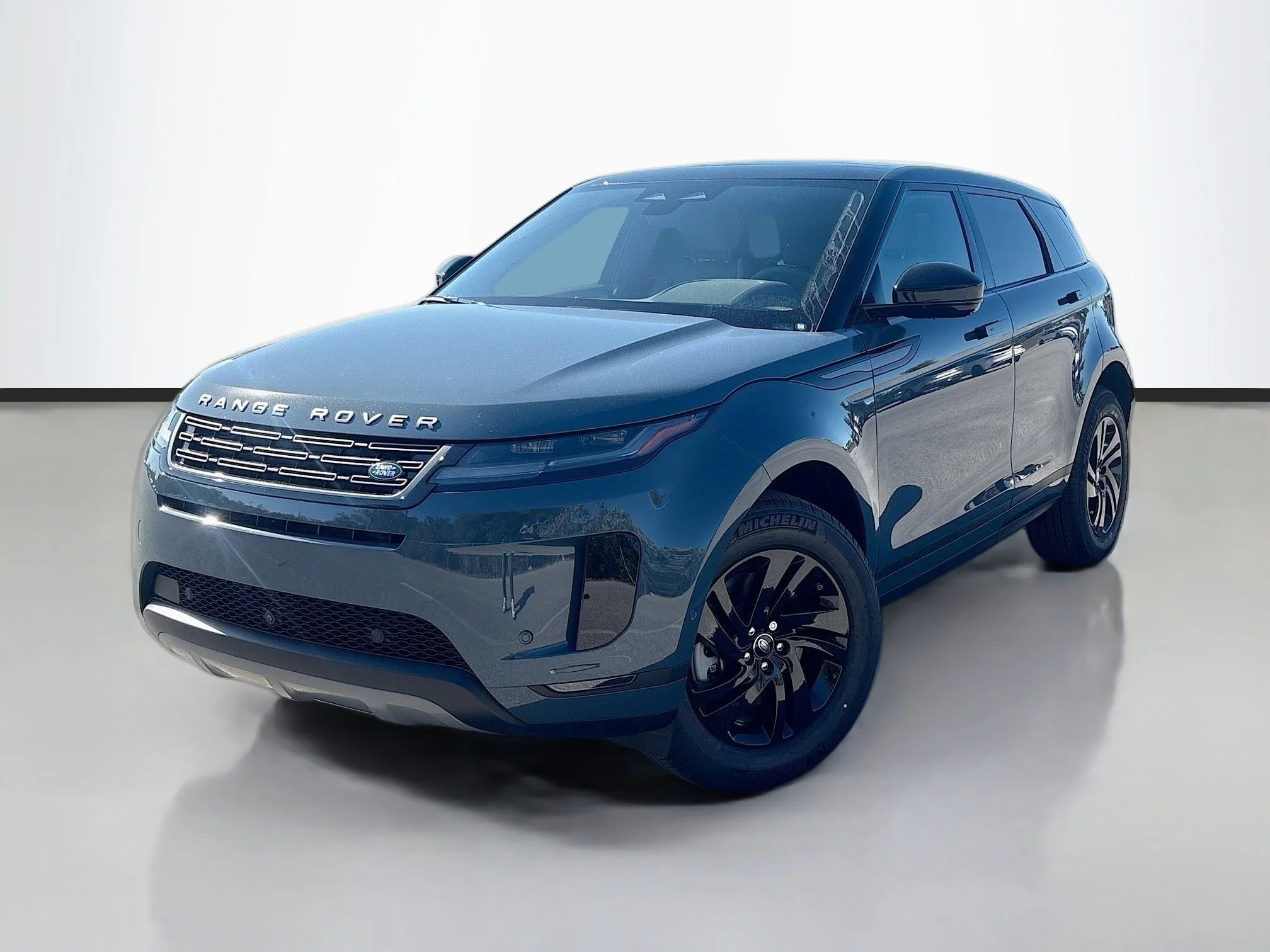 2026 Land Rover Range Rover Evoque S's photo