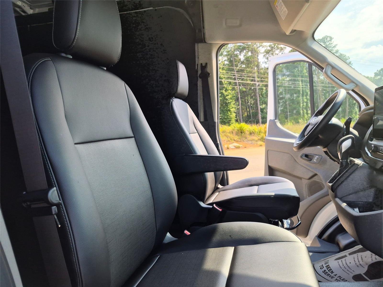 New 2026 Oxford White Ford Cargo Van image 27