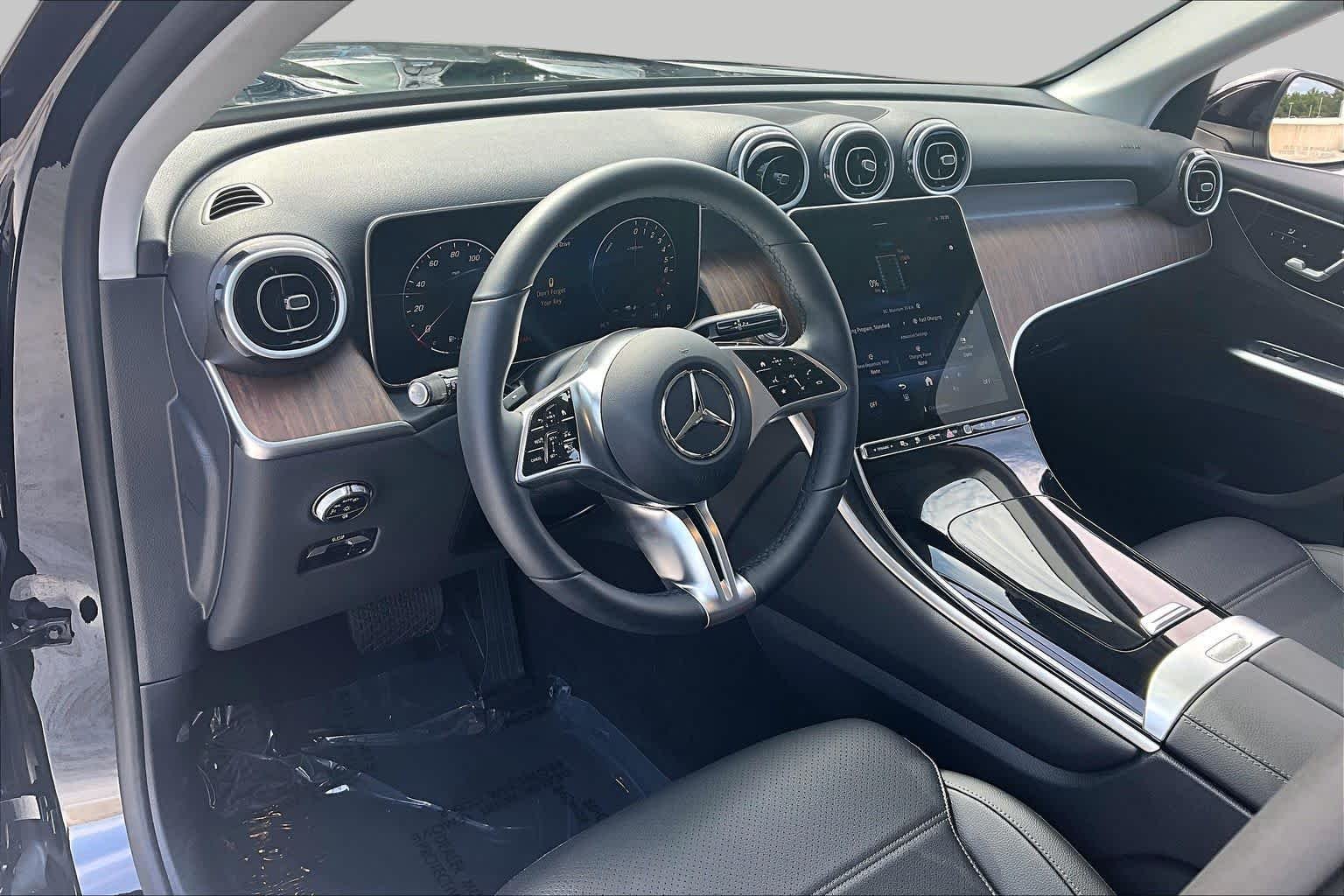 Used 2025 Obsidian Black Metallic Mercedes-Benz GLC 350e image 18