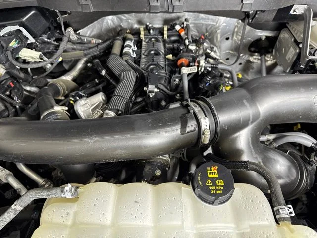 Used 2025 Agate Black Metallic Ford King Ranch image 9