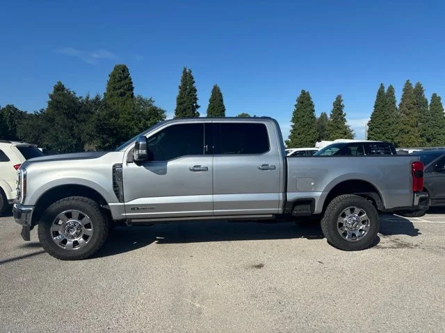 Used 2024 Silver Ford Lariat image 8