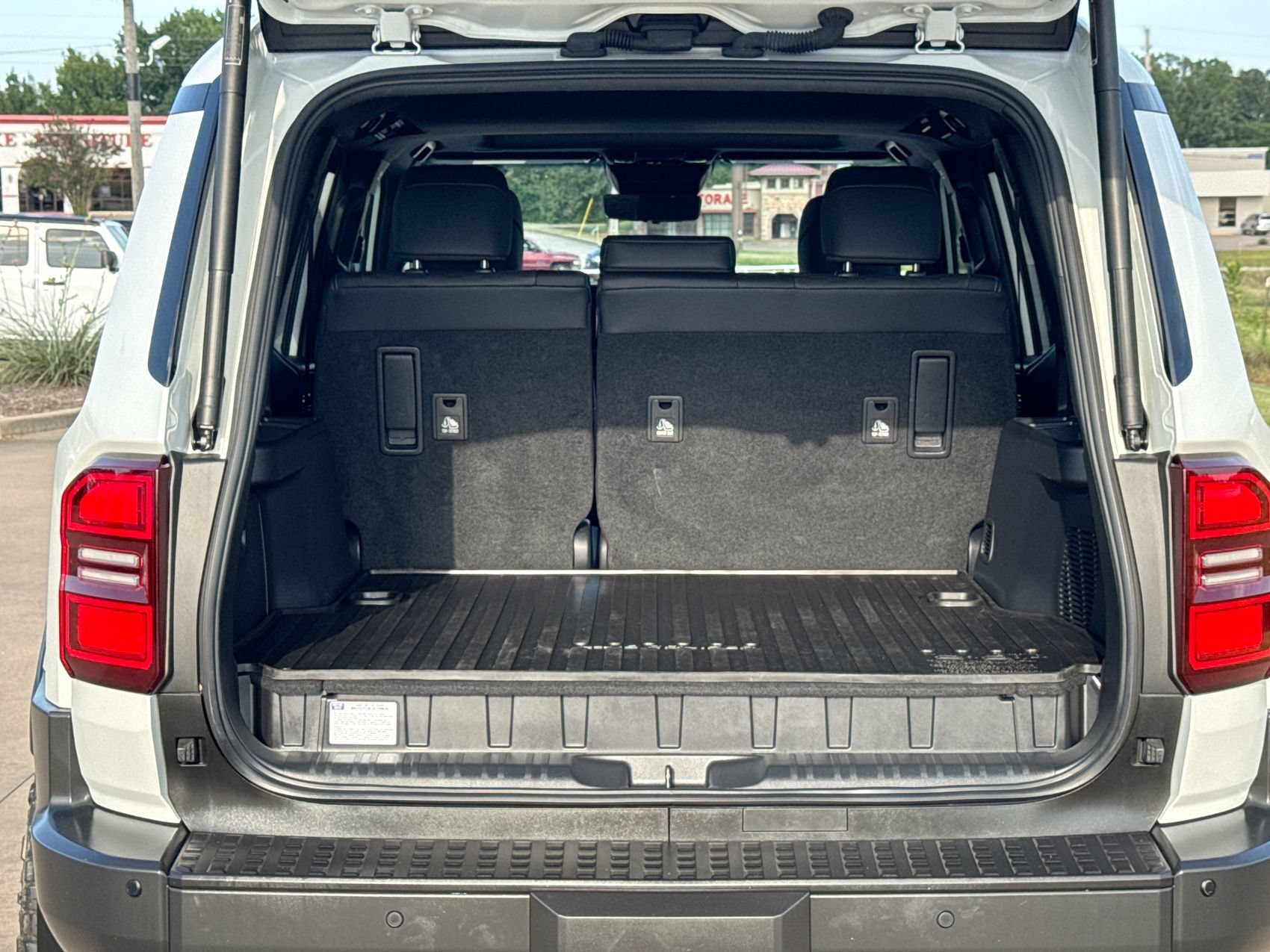 Used 2024 Pearl Toyota  image 23