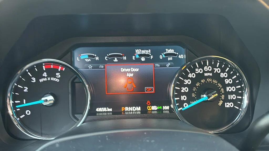 Used 2022 White Ford Lariat image 14