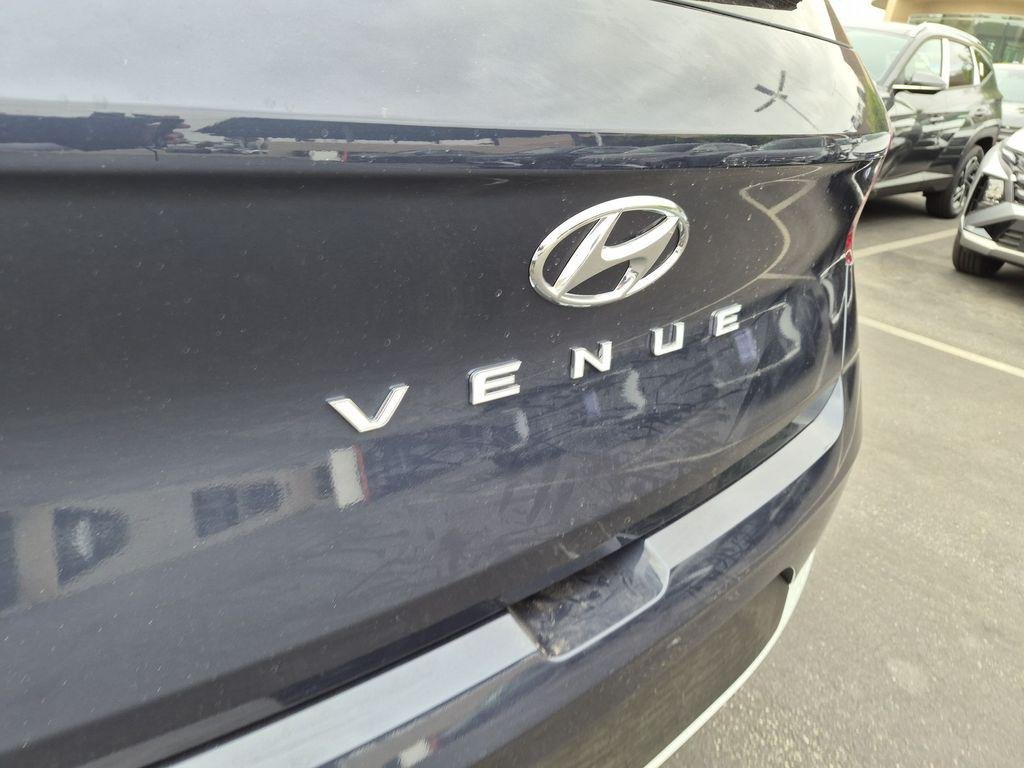 New 2026 White Hyundai SEL w/Two-Tone Roof image 10