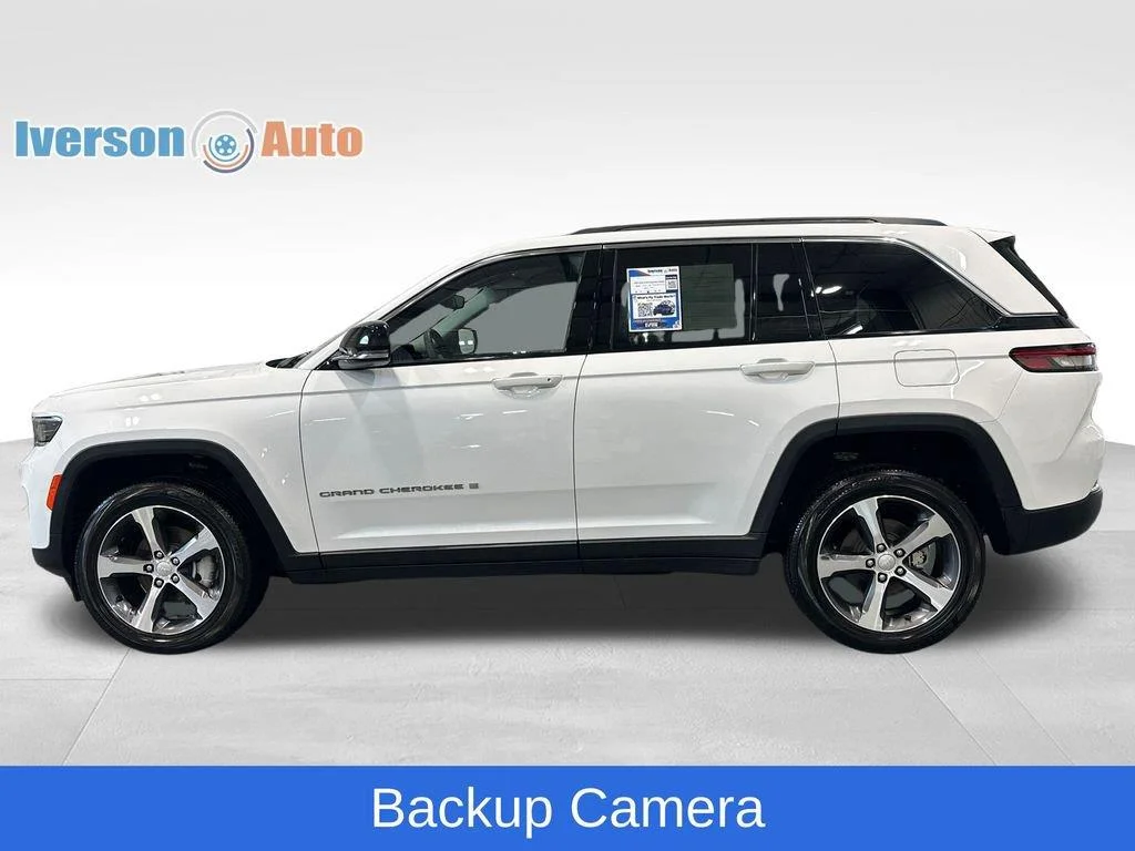 Used 2023 Bright White Clearcoat Jeep Limited image 6