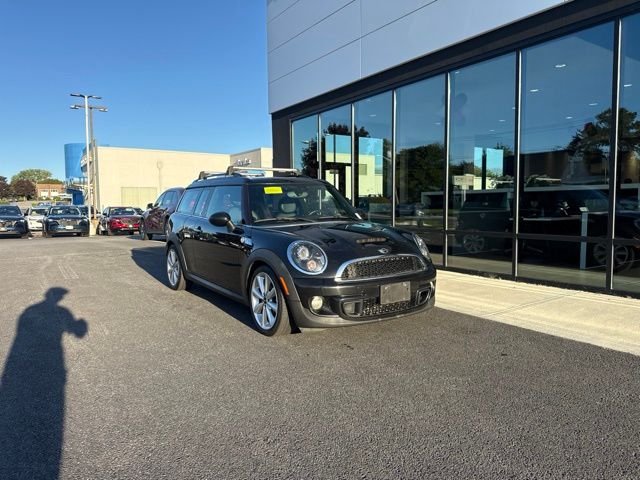 Black 2014 MINI Cooper Clubman Wagon Front-Wheel Drive