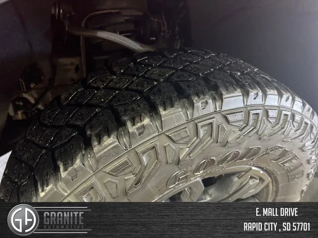 Used 2025 Red Hot Chevrolet ZR2 image 30