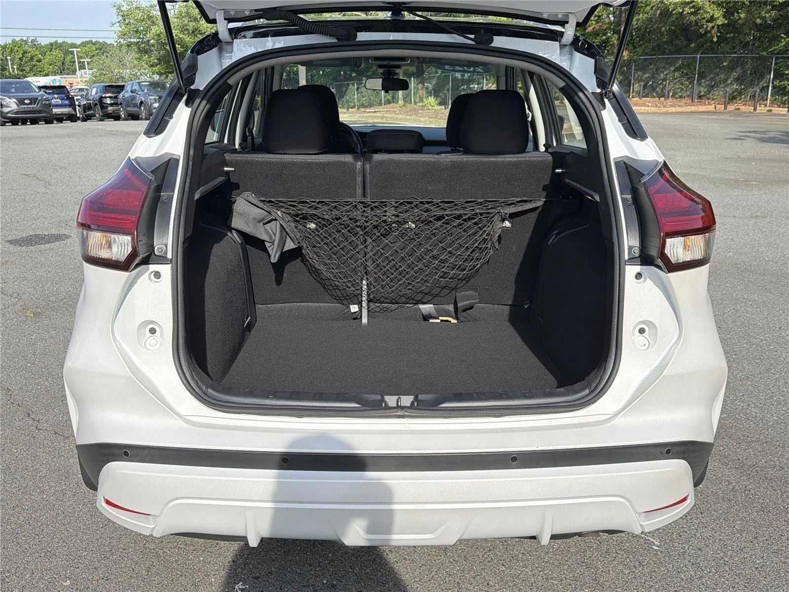 Used 2023 Aspen White Tricoat/Super Black Nissan SV image 30