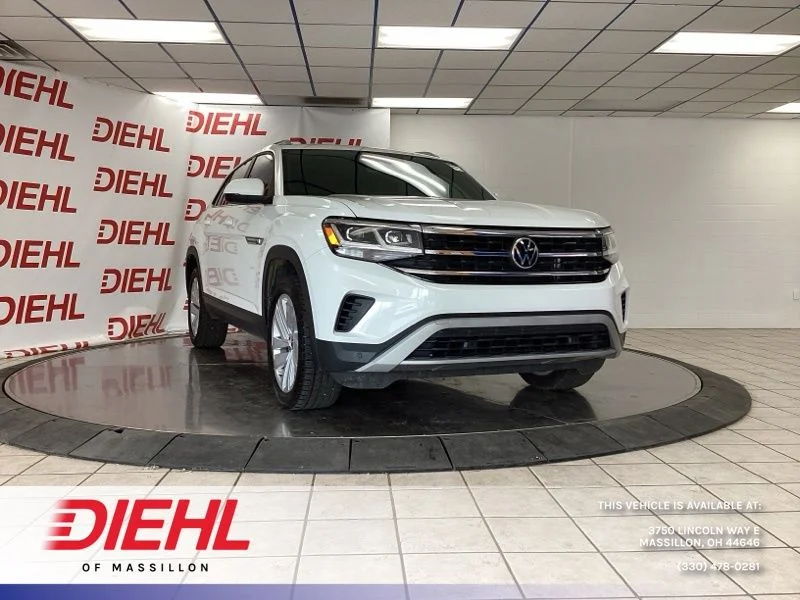 Used 2022 White Volkswagen 3.6L V6 SE w/Technology image 1