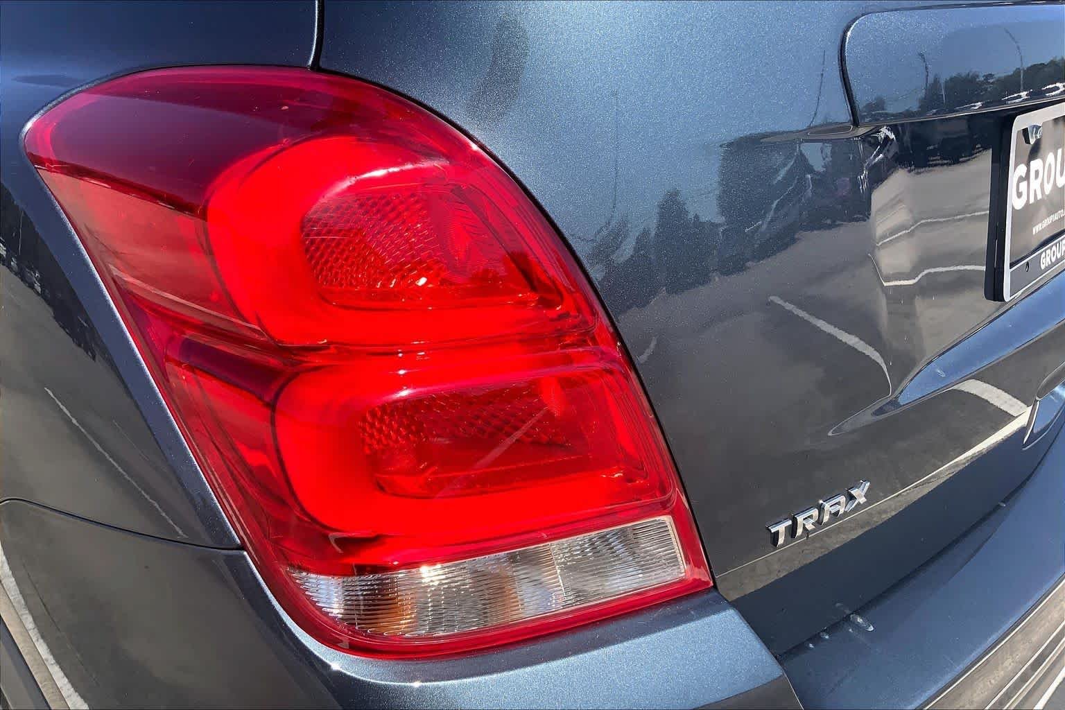 Used 2022 Shadow Gray Metallic Chevrolet LT image 28