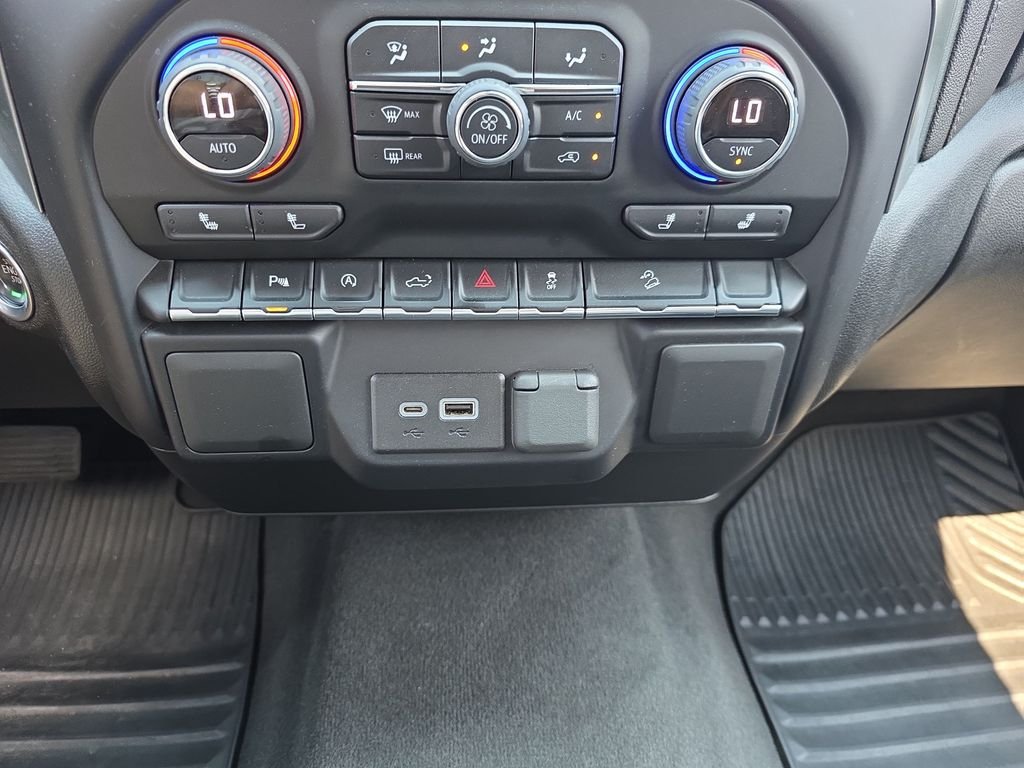 Used 2022 Northsky Blue Metallic Chevrolet RST image 26