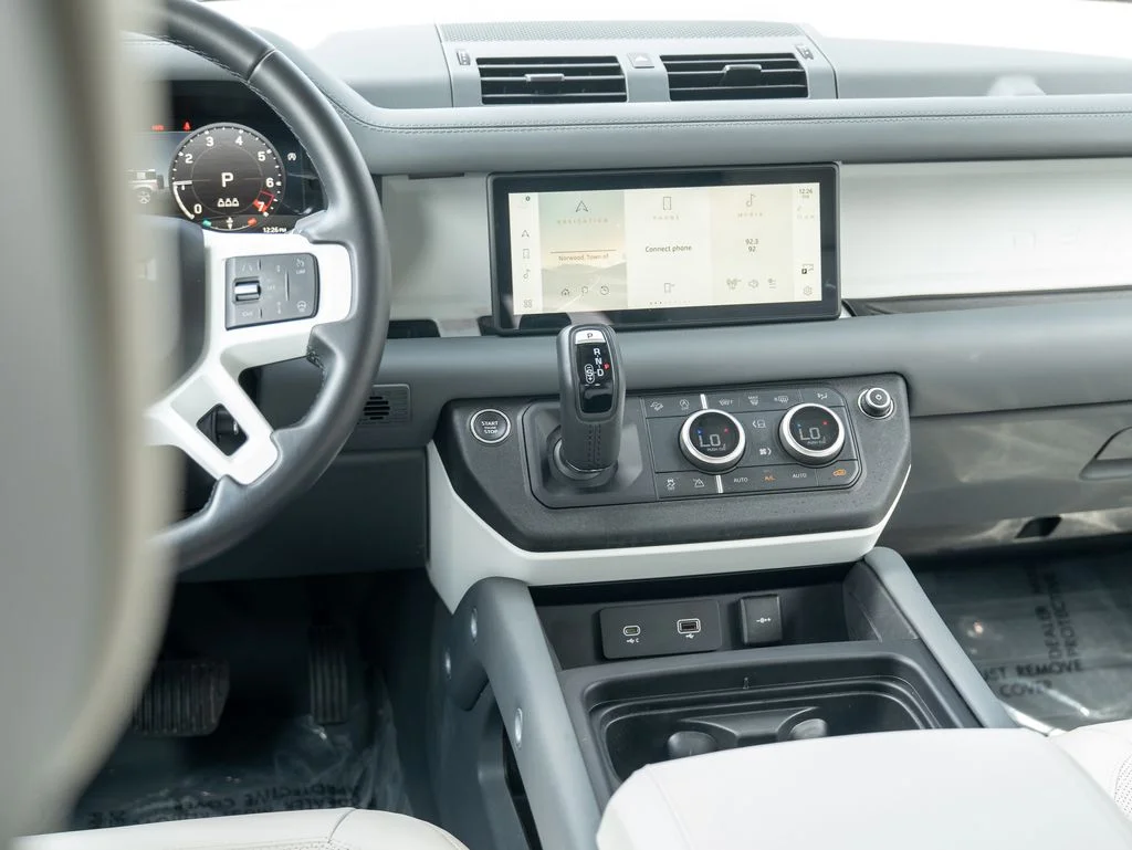 Certified Used 2024 White Land Rover S image 21