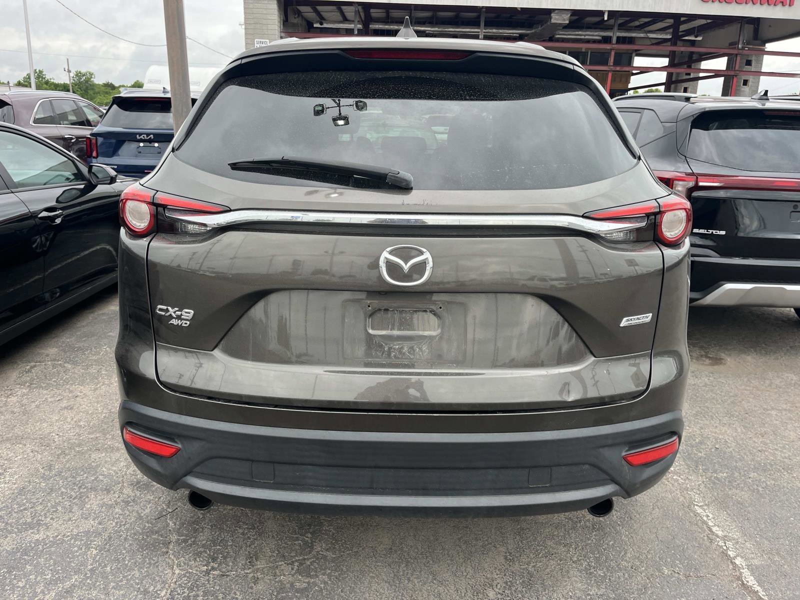 Used 2016 Titanium Flash Mica Mazda Sport image 4