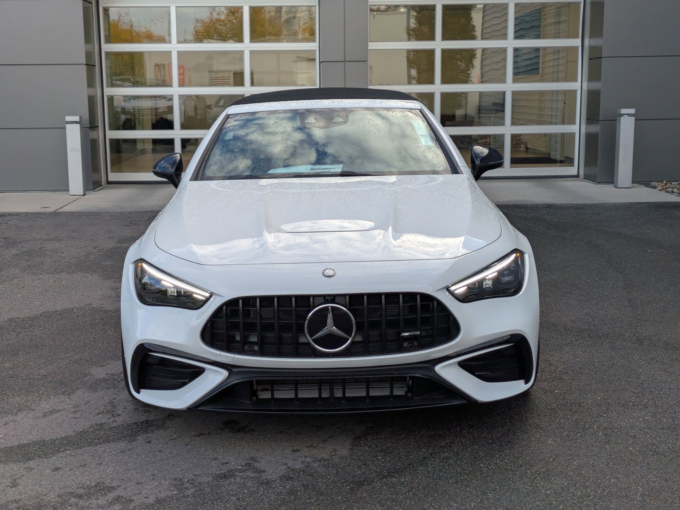 New 2026 MANUFAKTUR Moonlight White Metallic Mercedes-Benz AMG® CLE 53 image 9