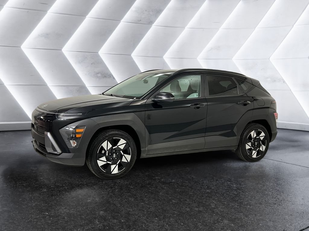 Used 2024 Black Hyundai SEL image 3