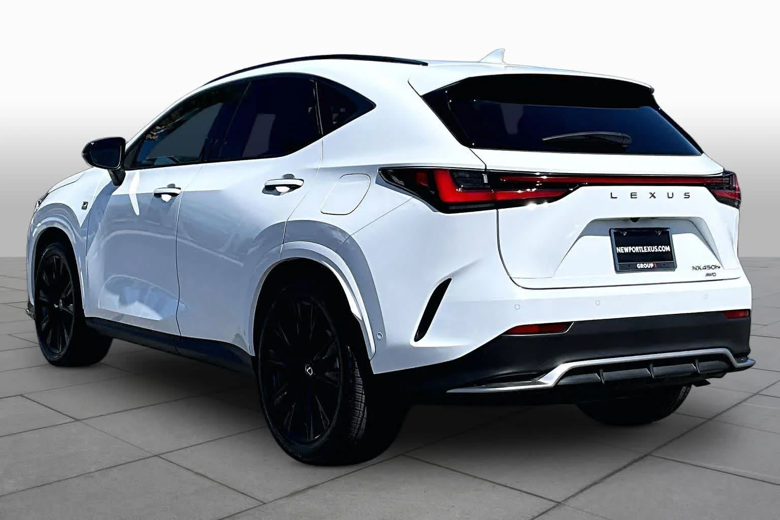 Certified Used 2025 ULTRA WHITE Lexus F SPORT Handling image 11