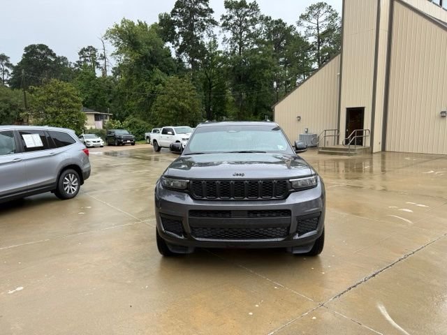 Used 2024 Gray Jeep Altitude X image 3