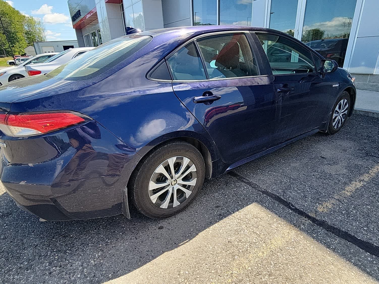 Used 2020 Blueprint Toyota Hybrid LE image 3