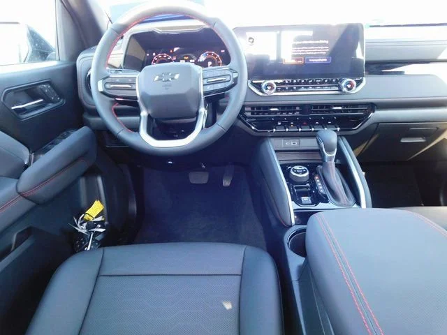 2025 Chevrolet Colorado Z71 - Photo 21