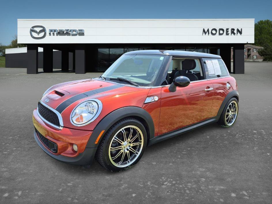 Used 2013 Spice Orange Metallic MINI S image 1