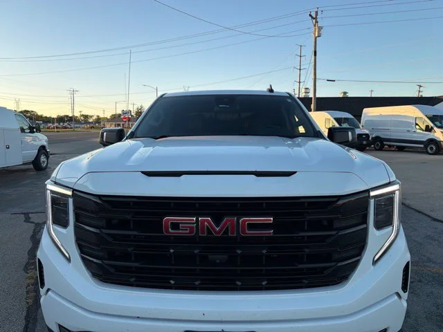 Used 2022 Summit White GMC Elevation image 3