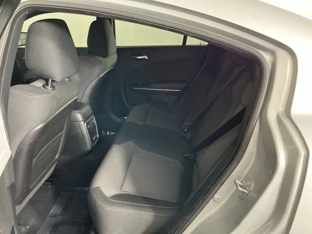 Used 2019  Dodge SXT image 26
