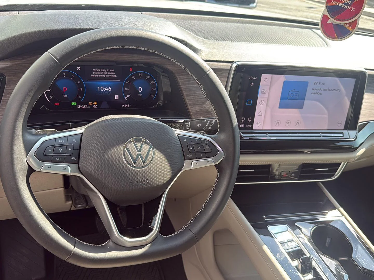 Certified Used 2025  Volkswagen 2.0T SEL image 8