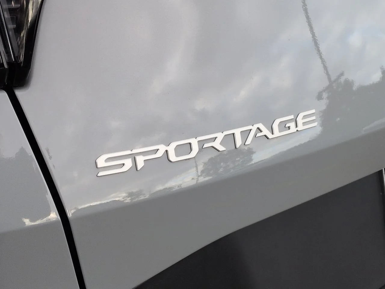 New 2026 Wolf Gray Kia EX image 33