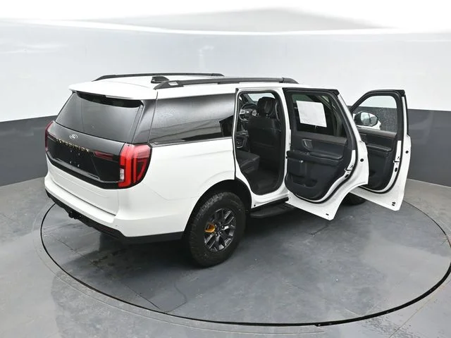 New 2026 Star White Metallic Tri-Coat Ford Tremor® image 29