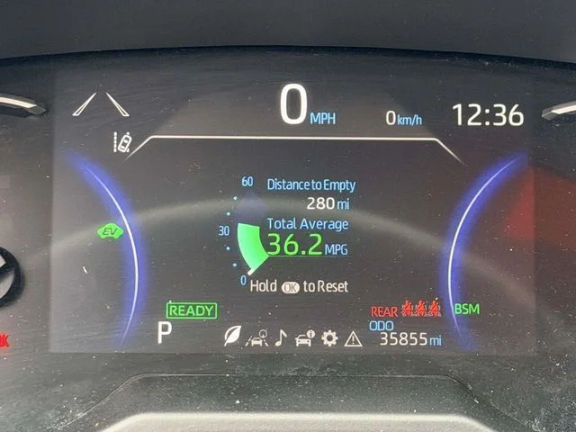 Used 2025 Silver Toyota XLE image 24