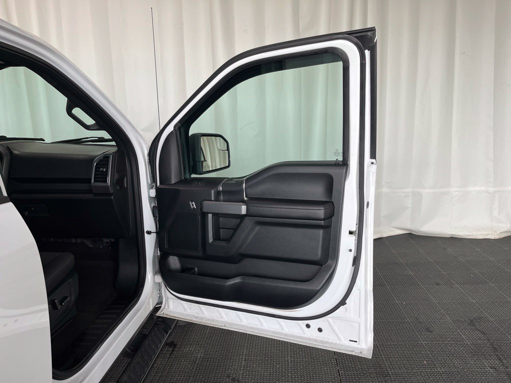 Used 2018 Oxford White Ford XLT image 18