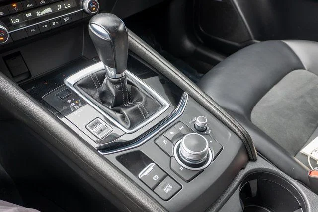 Used 2020 Black Mazda Touring image 33