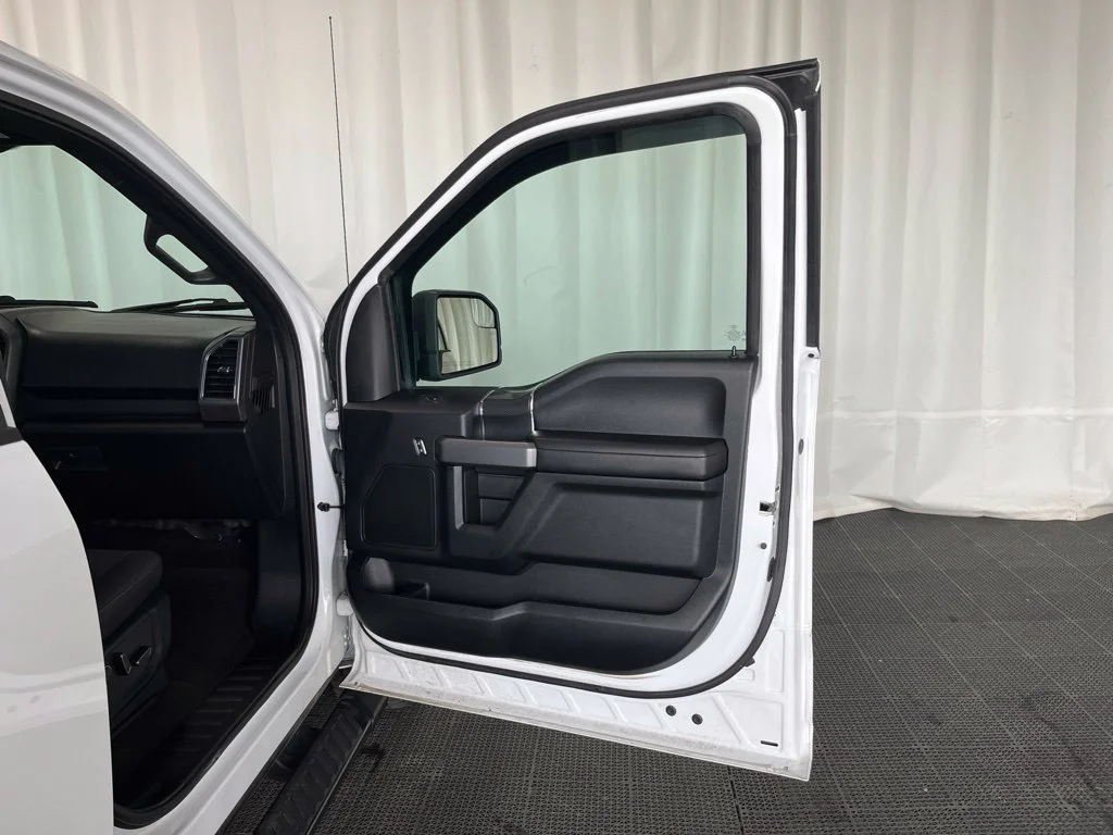 Used 2018 White Ford XLT image 18