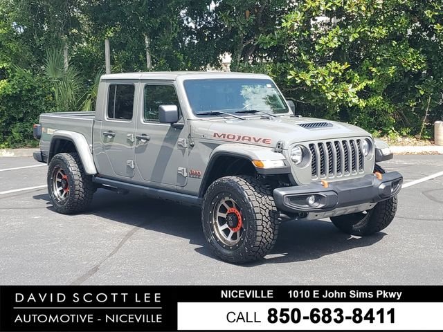Used 2021 Gray Jeep Mojave image 1