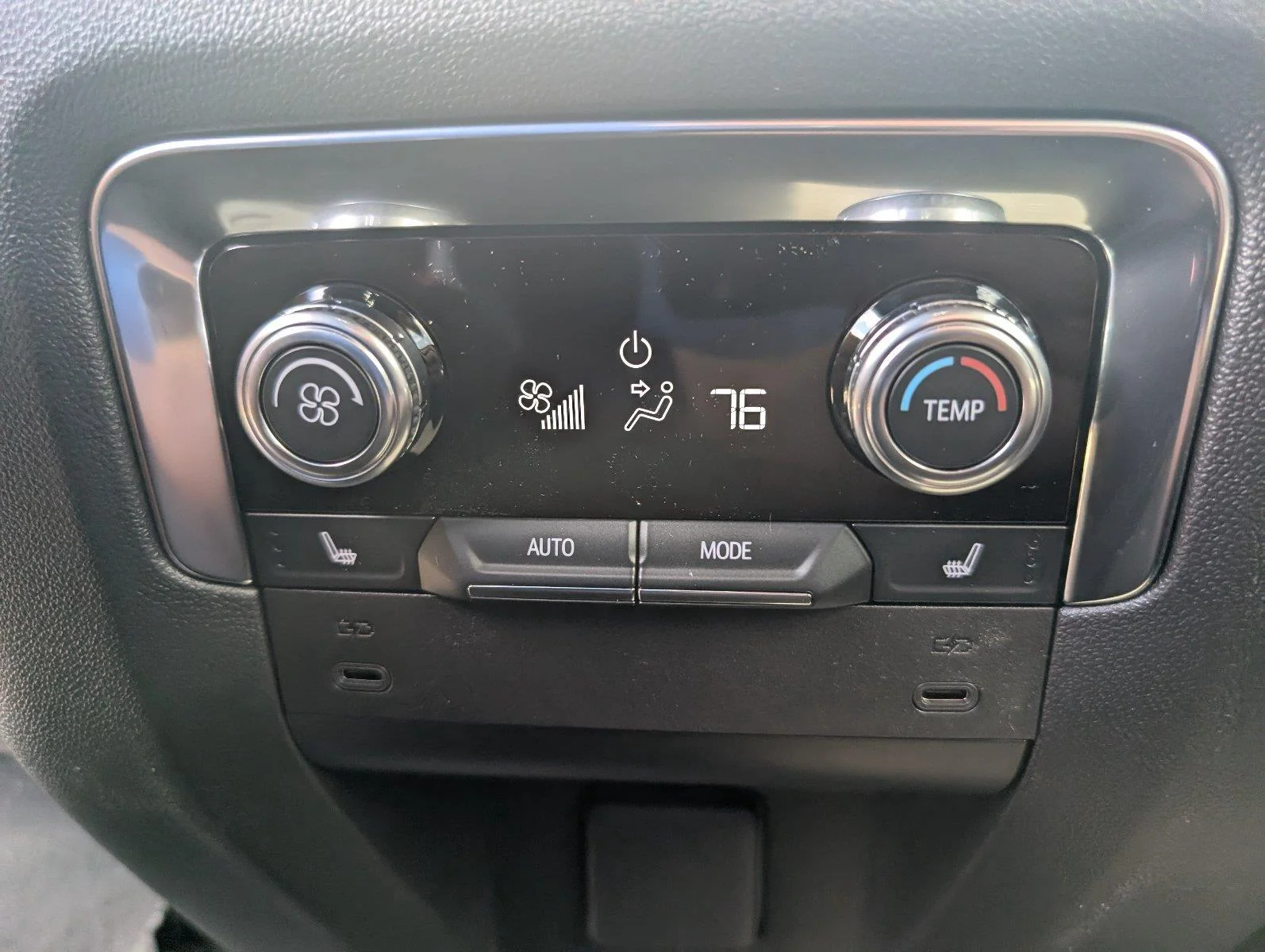 New 2026 Sterling Metallic GMC AT4 image 38