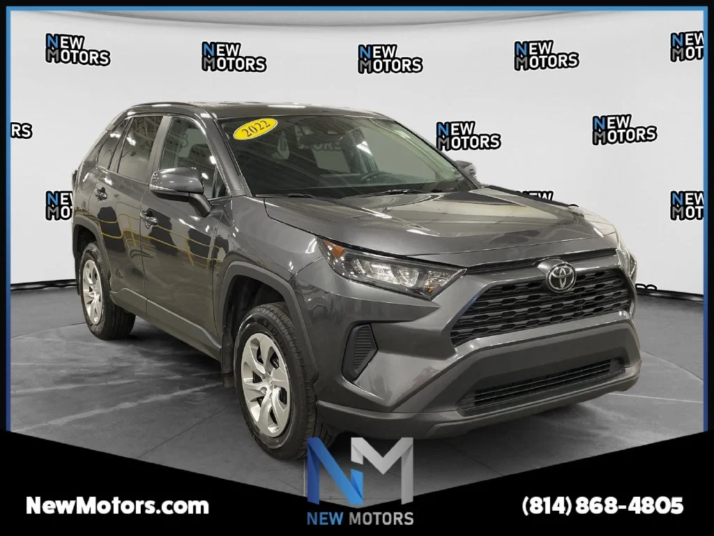 Used 2022 Magnetic Gray Metallic Toyota LE image 7