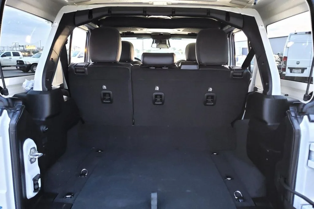 New 2025 White Jeep Willys 4xe image 20