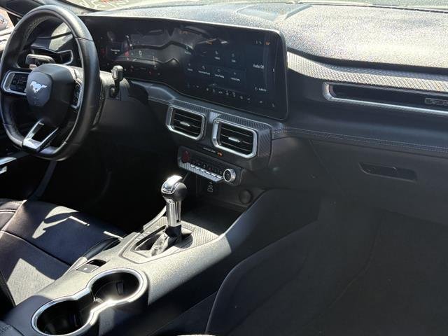 2025 Ford Mustang GT Premium - Photo 22