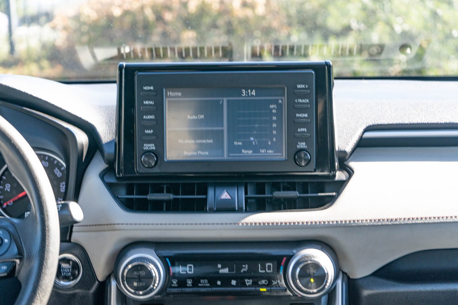 Used 2019 Silver Sky Metallic Toyota XLE image 18