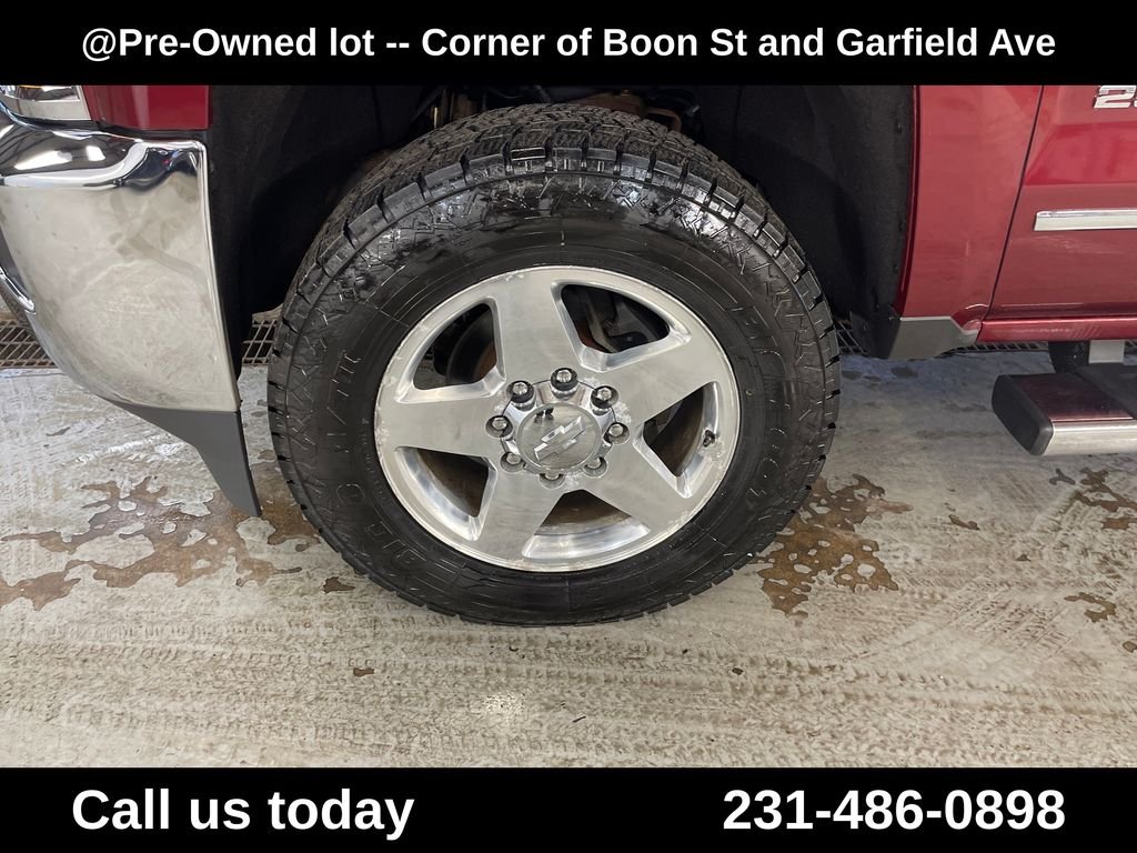 Used 2015 Red Chevrolet LTZ image 11